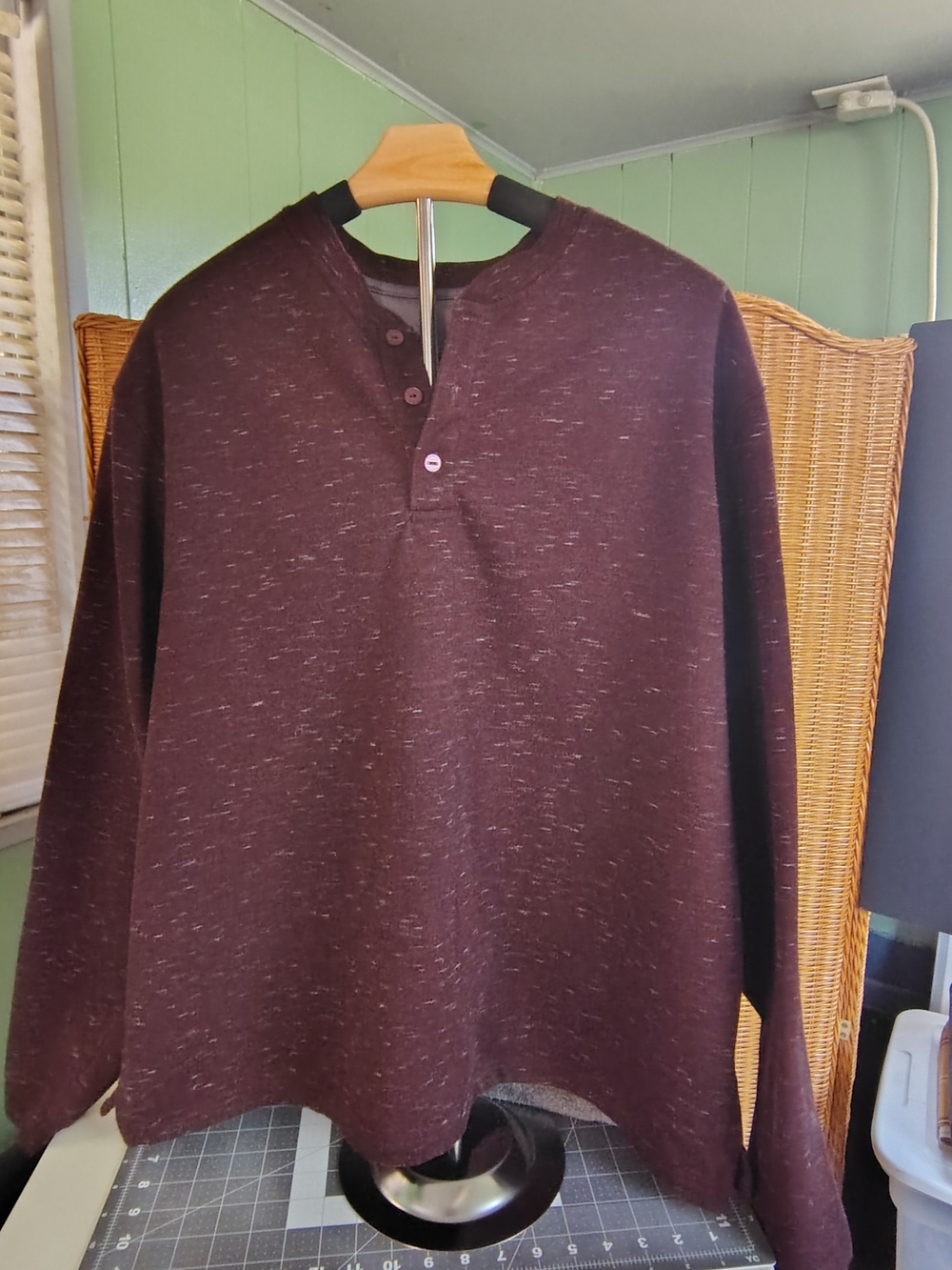 Men's Marled Henley Long Sleeve Shirt - Deep Plum